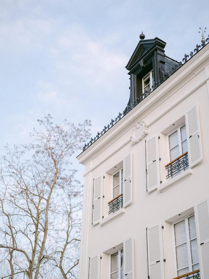 Château des Hauts de Provins Hotel Champcenest Exterior foto