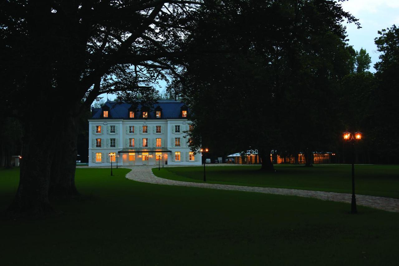Château des Hauts de Provins Hotel Champcenest Exterior foto