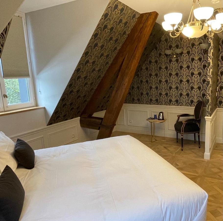 Château des Hauts de Provins Hotel Champcenest Exterior foto