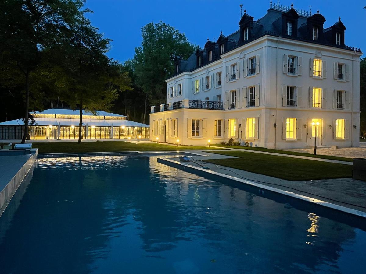 Château des Hauts de Provins Hotel Champcenest Exterior foto